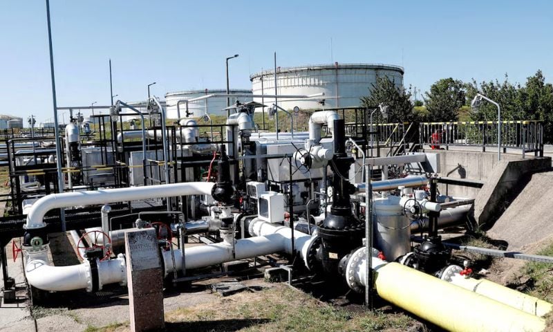 Ukraine Restarts Russian Oil Pipeline to Europe