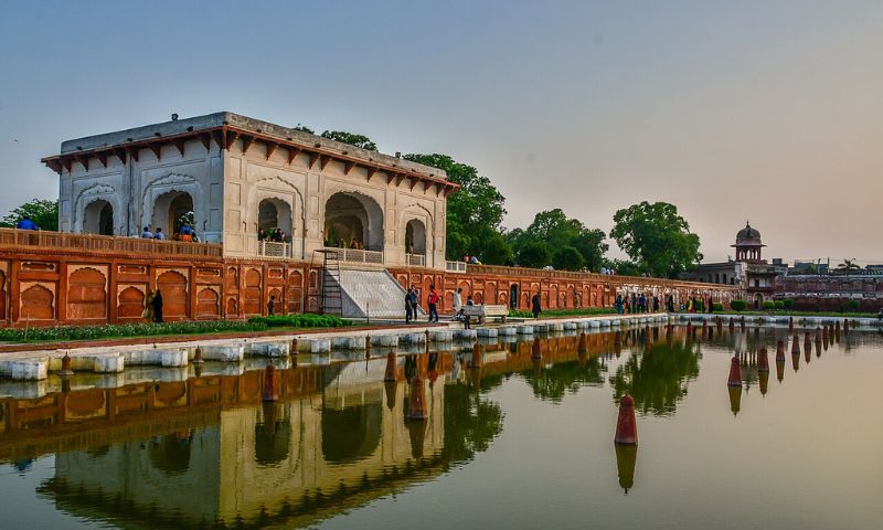 Shalamar garden canva 5