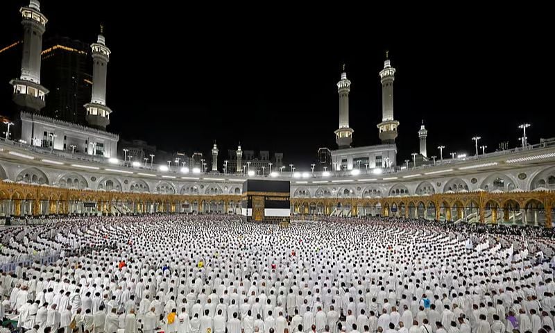 Saudi Arabia Deploays Over 1,800 Scholars to Guide Hajj Pilgrims