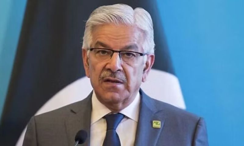 Pakistani Nationals Safe in UAE Except Beggars and Criminals: Defence Minister