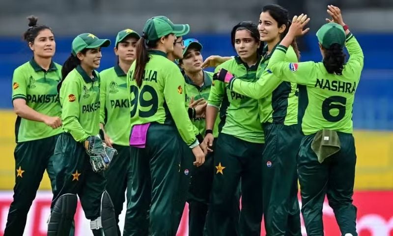 pakistan women canva