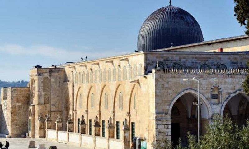 Eight Muslim States Condemn Israeli Settlers Incursion into Al-Aqsa Mosque