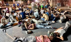 India's 'Cockroach' Movement Camps Out in New Delhi Until Education Minister Resigns