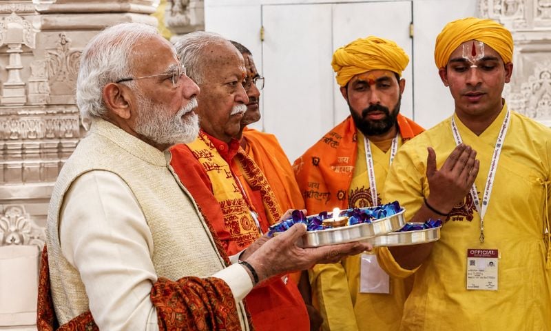 India 10 1