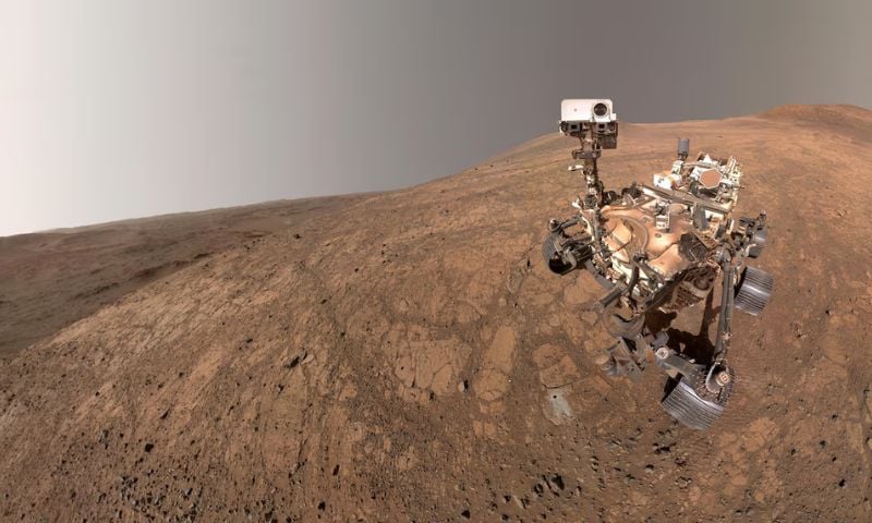 NASA Rover Takes a Closer Look at Organic Carbon on Mars