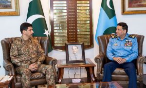 Pakistan Commander National Strategic Command Discusses Professional Matters with Air, Naval Chiefs