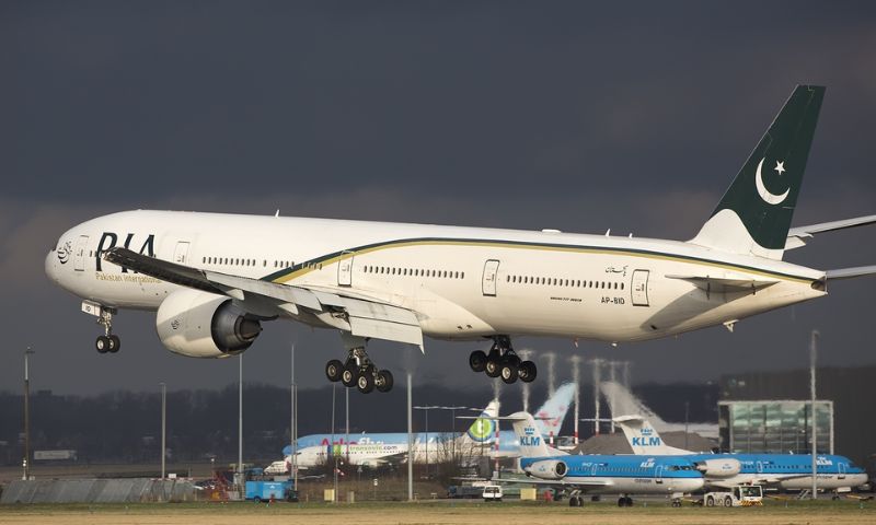 Pakistan, Boeing Discuss Pakistan International Airlines Fleet Expansion Plan