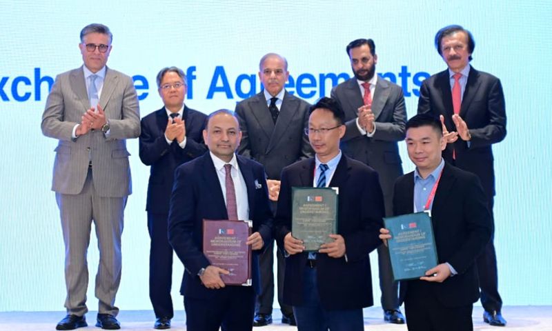 Pakistan, China Sign $440 Million Pharmaceutical Agreements