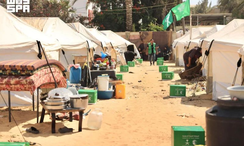 Saudi Arabia Establishes Shelter Camp for Displaced Palestinians in Central Gaza
