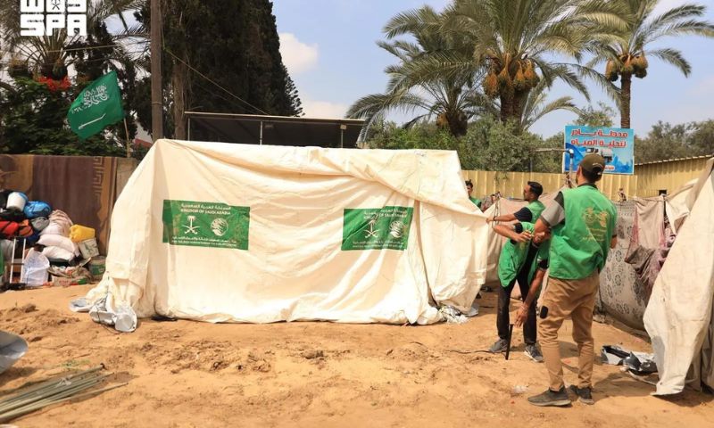 Saudi Arabia Establishes Shelter Camp for Displaced Palestinians in Central Gaza