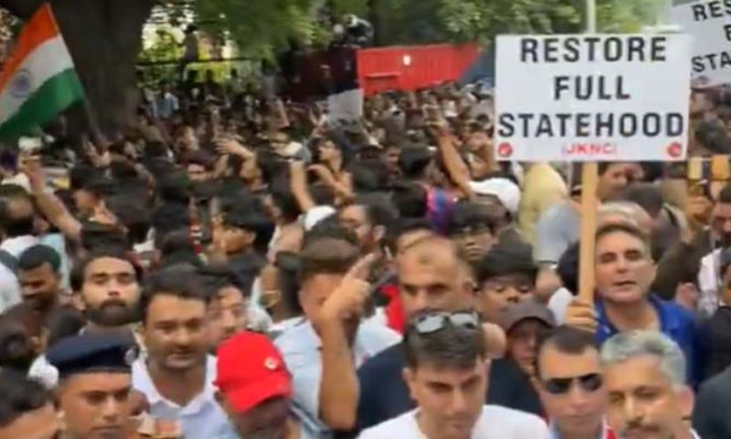 Thousands Protest in New Delhi Demanding Statehood for Indian Occupied Jammu and Kashmir
