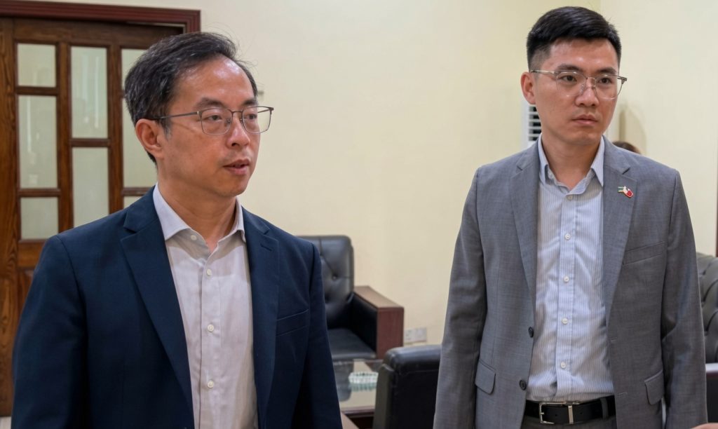 Pakistani People are Friendly, Full of Hospitality: Chinese Envoy