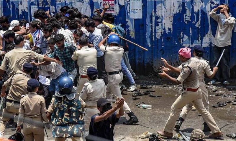 Indian Police Resort to Violence Against Student Protesters in Bihar
