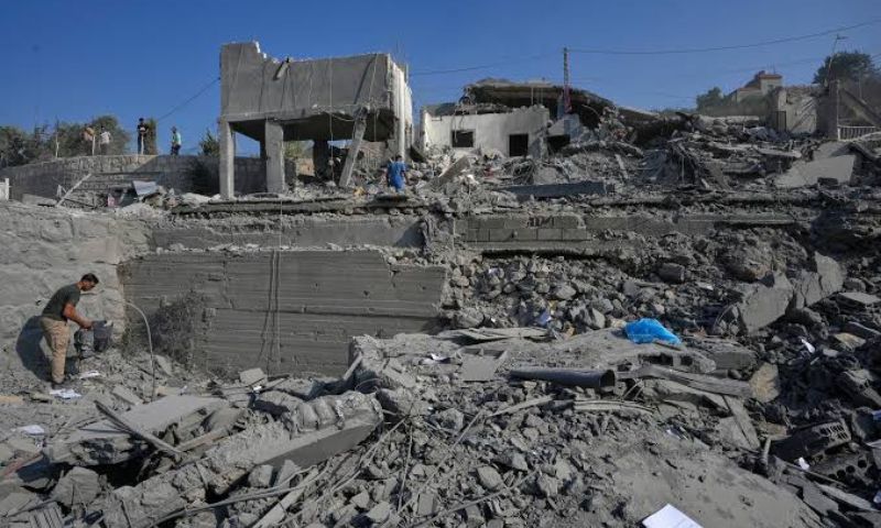Israeli Strikes Kill 9 in Southern Lebanon
