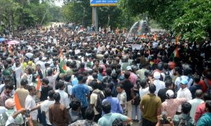 Indian Police Fire Tear Gas, Use Batons Against Youth Protesters in Jharkhand