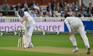 Pakistan Dominate First Day of 2nd Test Against England as Bad Light Ends Play Early