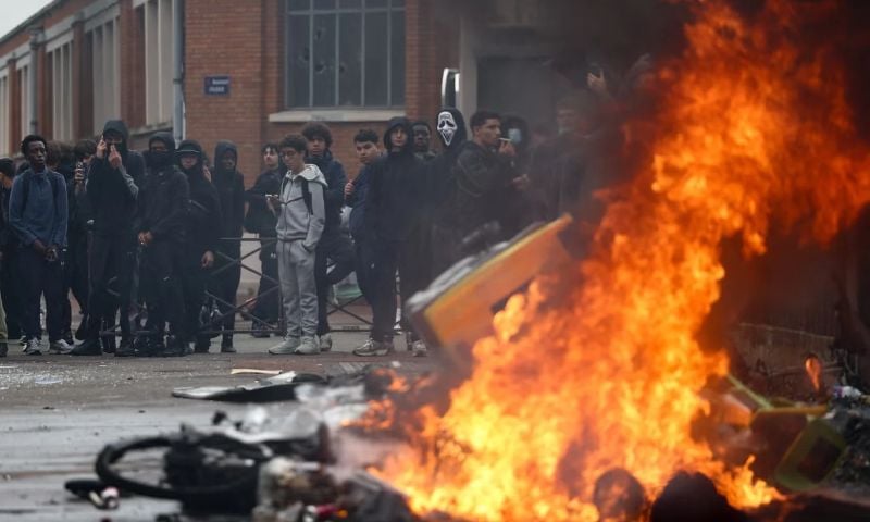 Dozens Injured in France Student Protests Over School Funding