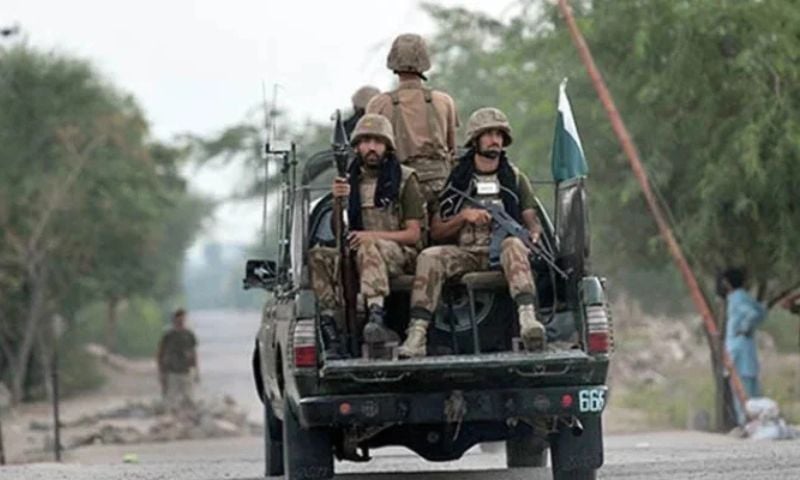 Pak army op canva