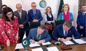 Pakistan, EU Sign €65m Financing Agreements
