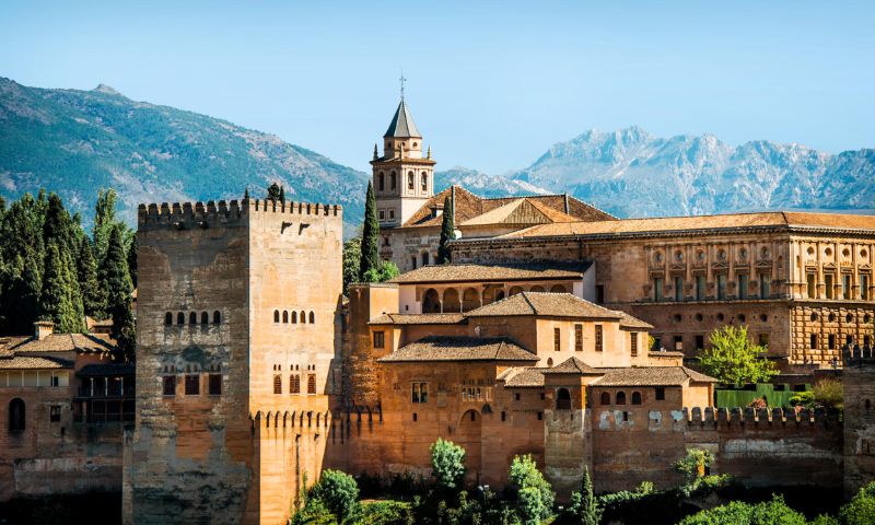 Saudi Arabia’s King Abdulaziz Library Showcases Rare Andalusian Heritage Collection