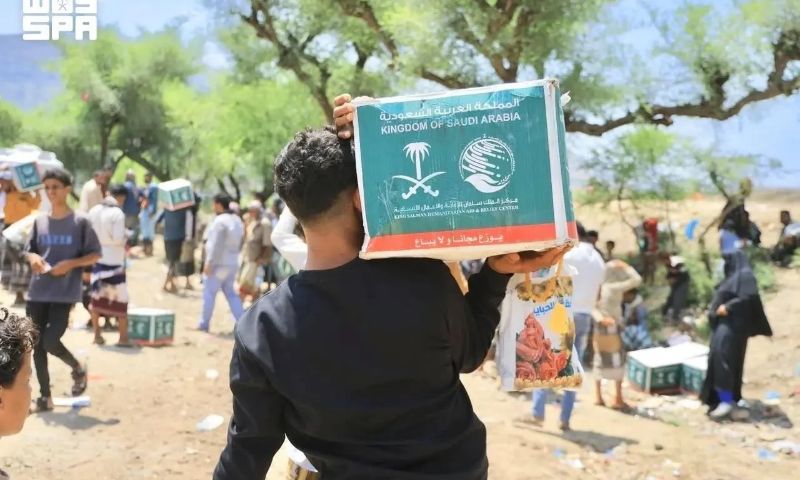 Saudi Aid Agency Distributes Food Baskets in Yemen's Taiz Governorate