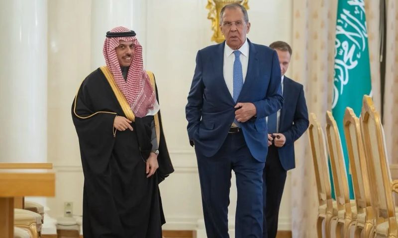 Saudi Arabia, Russia Stress Diplomacy to Address Regional, Global Challenges