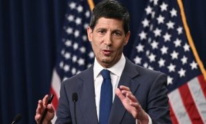 US Federal Reserve Raises Interest Rates to Tackle High Inflation