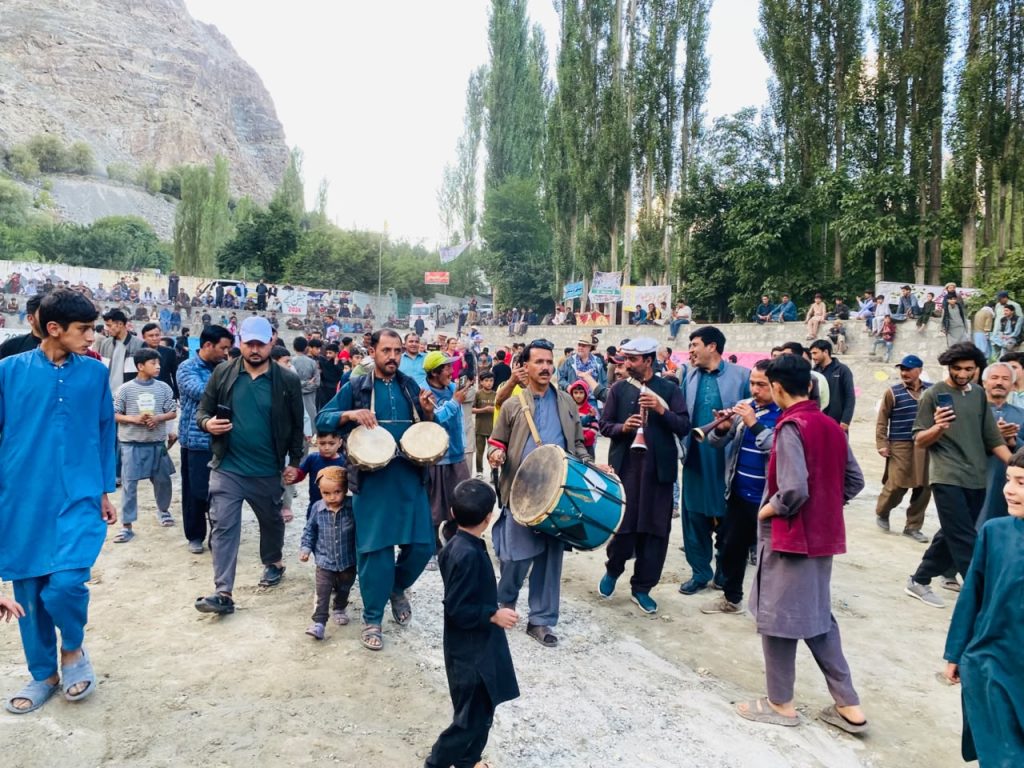 Pakistan's Ghanche Cultural Festival Draws Hundreds to Khaplu
