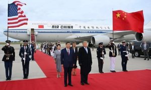 Xi Begins High-Stakes US Visit with Call to Be 'Partners, Not Rivals'