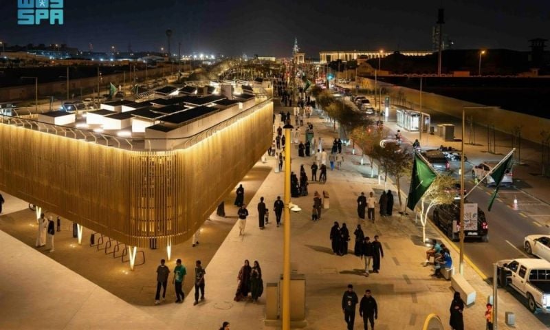 Saudi Arabia Allows Skilled Foreign Workers to Process Family Visas Alongside Work Permits