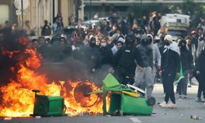 Police Fire Tear Gas as Over 250,000 French Students, Teachers Take to Streets