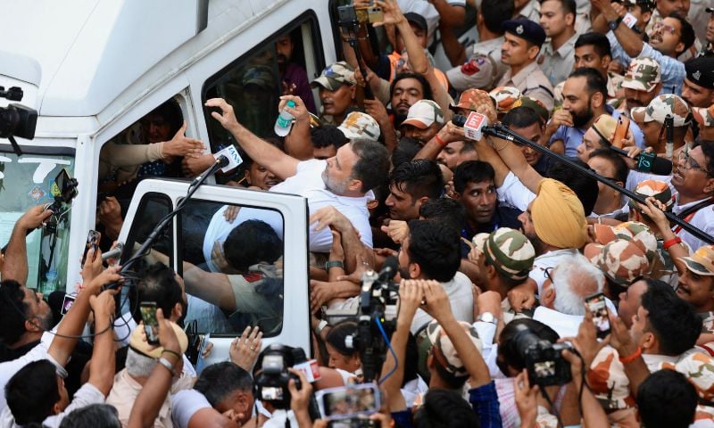 Indian Police Arrest Opposition Leaders as Protests Intensify Against 'Election Fraud'