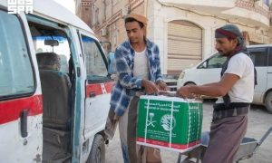Saudi Aid Agency Provides Food Aid in Yemen, Emergency Relief to Gaza Families