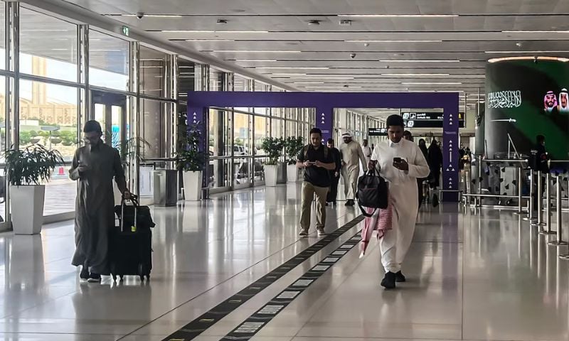 Riyadh Airport Temporarily Suspends Operations After Attack Leaves Several Injured