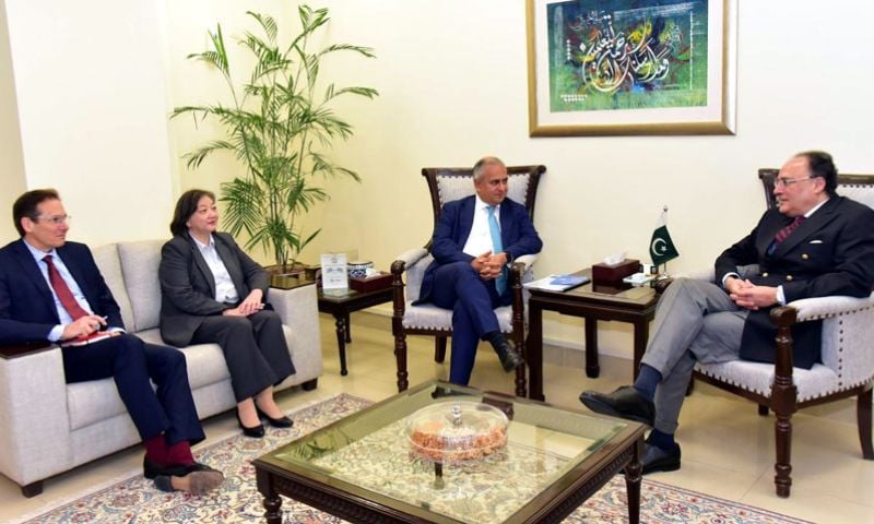 Pakistan 10 3