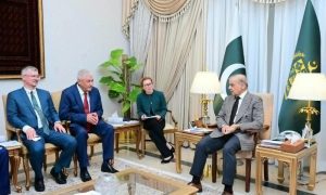 Pakistan PM Sharif Calls for Stronger Ties with Russia in Trade, Energy and Investment