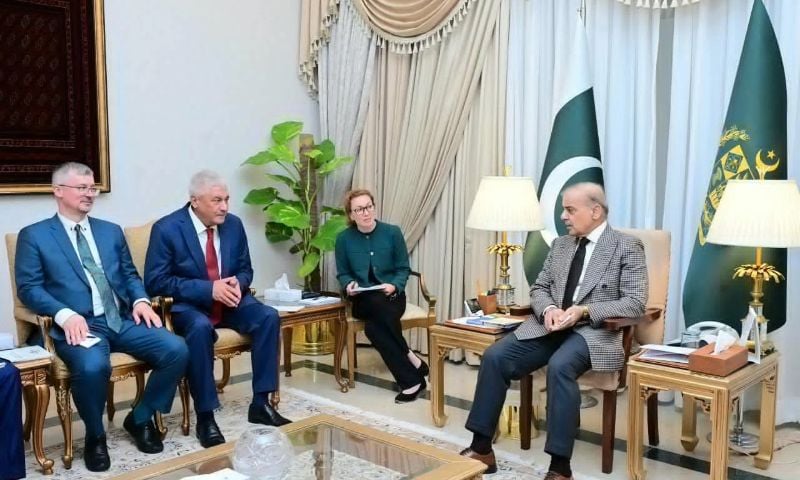 Pakistan PM Sharif Calls for Stronger Ties with Russia in Trade, Energy and Investment