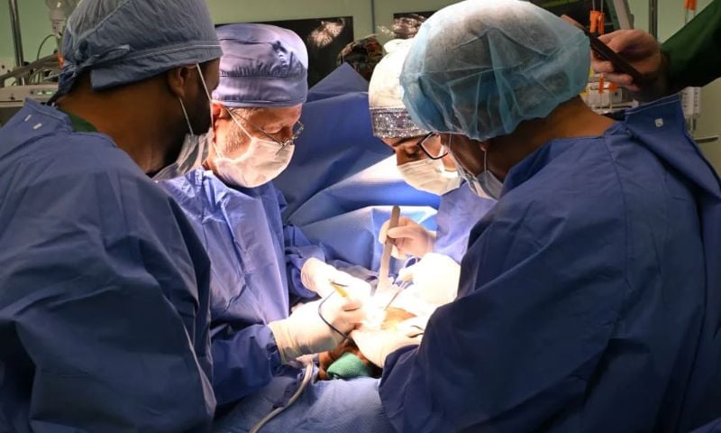 Saudi Team Separates Fijian Conjoined Twins in 13-Hour Surgery