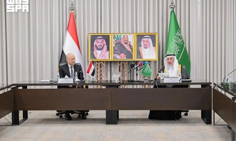 Al-Alimi also praises Saudi Masam project Al-Alimi also praised the Masam Project for clearing Yemeni territory of landmines, which was awarded Yemen’s highest honors in recognition of its major efforts to restore life and eliminate the deadly mines planted by the Houthis. He noted that the aid agency has become a source of pride for Saudi Arabia and the world, with its assistance reaching all countries in need and those affected by crises. Al Rabeeah, in his remarks, noted that KSrelief has reached 113 countries and implemented 4,525 projects so far.
